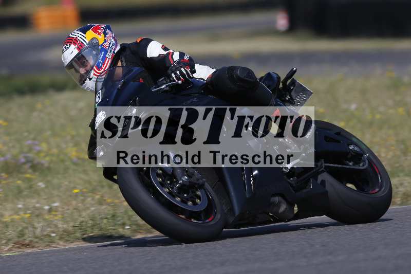 Archiv-2023/28 05.06.2023 Moto Club Anneau du Rhin/blanc-novice/3